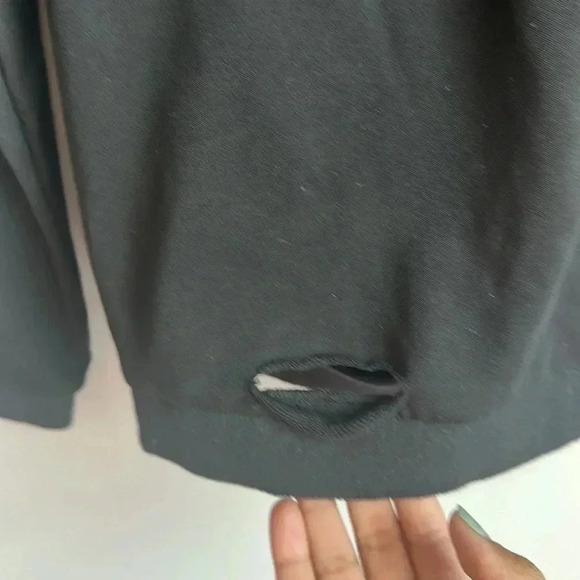 TOV Los Angeles Ripped Cold Shouder Sweatshirt Black Size 38 Small - Picture 3 of 7